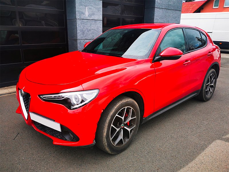Alfa Romeo Stelvio k půjčení