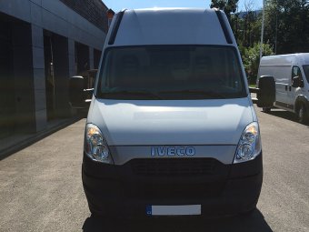 Iveco Daily MAXI 4,5m s tažným – fotografie 3