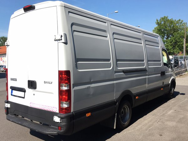 Půjčovna – Iveco Daily MAXI 4,5m s tažným