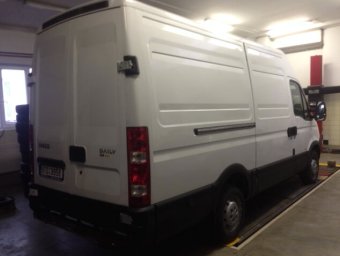 Iveco DAILY 35S12 STŘEDNÍ – fotografie 2