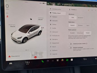 Tesla Y LongRang 4x4 Dual MOTOR – fotografie 3