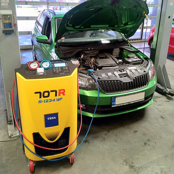 Reference plnění klimatizace auta Škoda Fabia